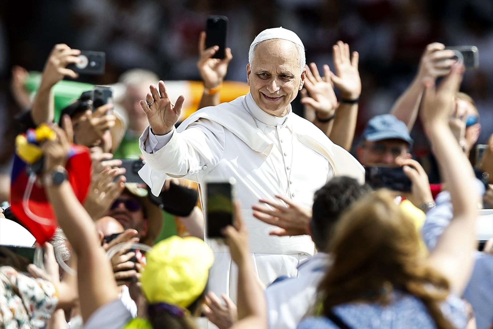 El Papa refuerza los permisos de paternidad y los derechos familiares en el Vaticano