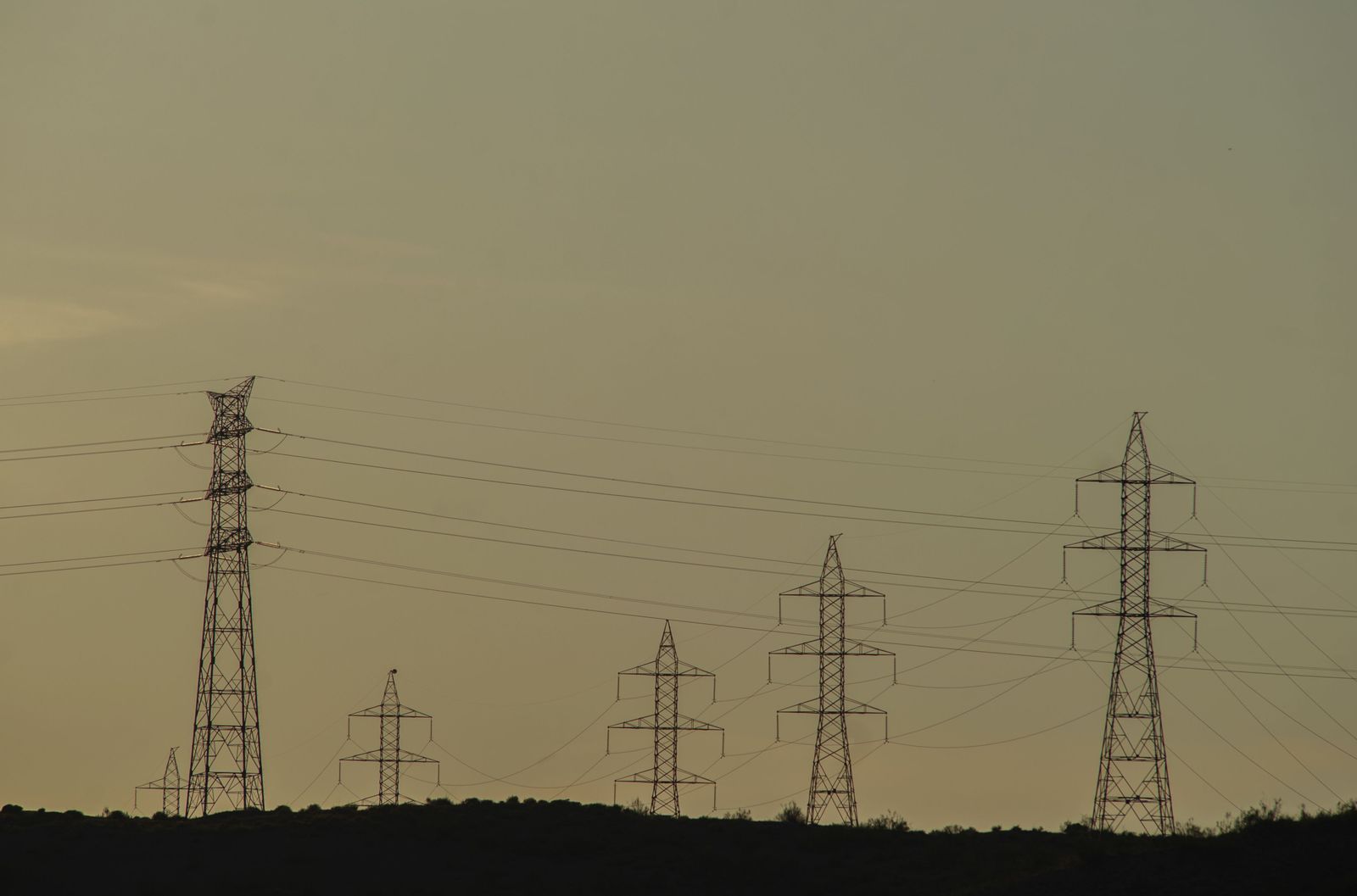 El Gobierno abre la puerta a reformar la tarifa de la luz