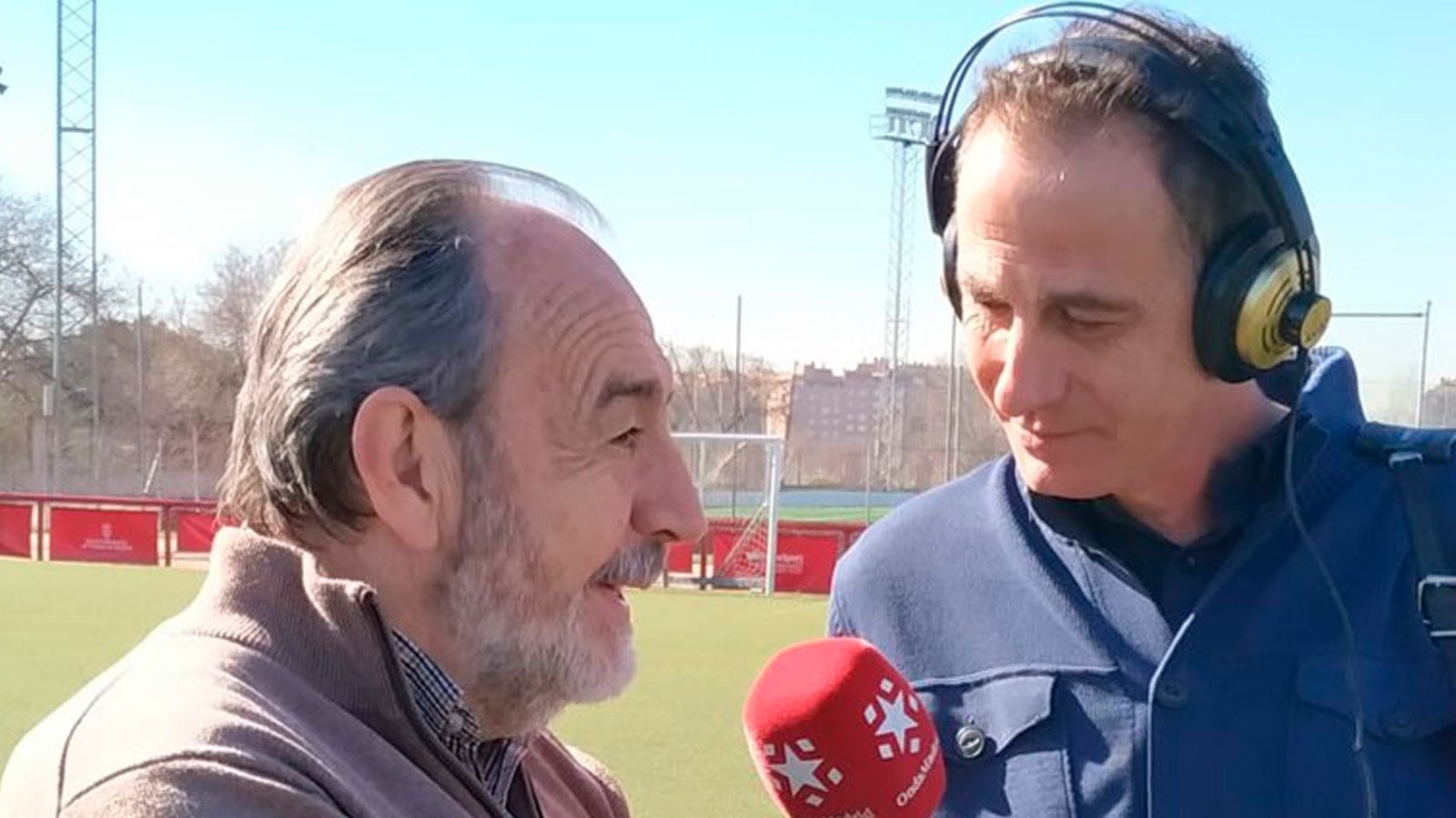 El Partido de la Una emite desde los campos de fútbol de la Federación Madrileña