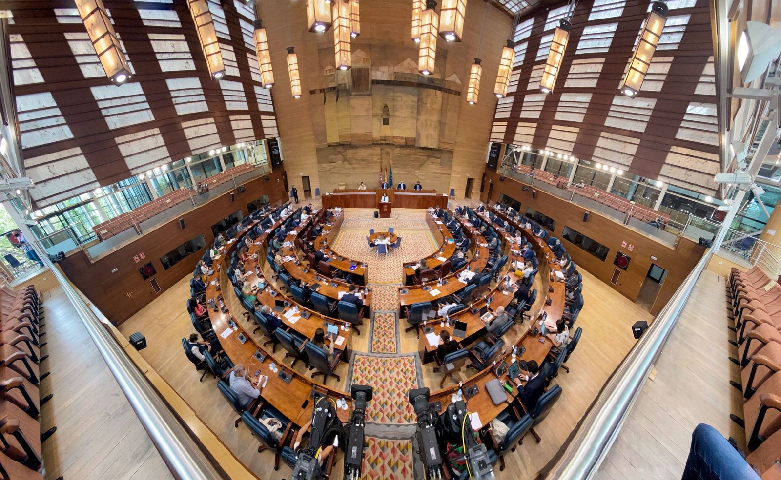 La undécima legislatura en la Asamblea de Madrid: la segunda más corta, pero intensa y atípica