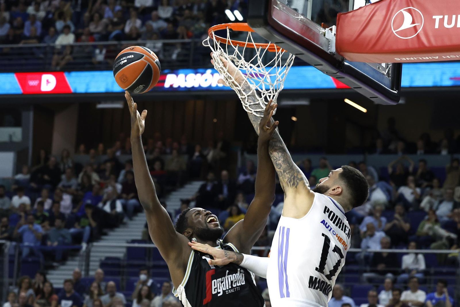 Poirier ante el Virtus