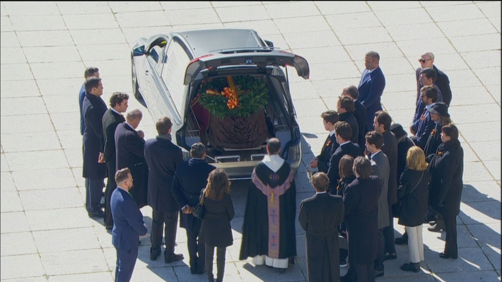 El féretro de Franco, en el coche fúnebre