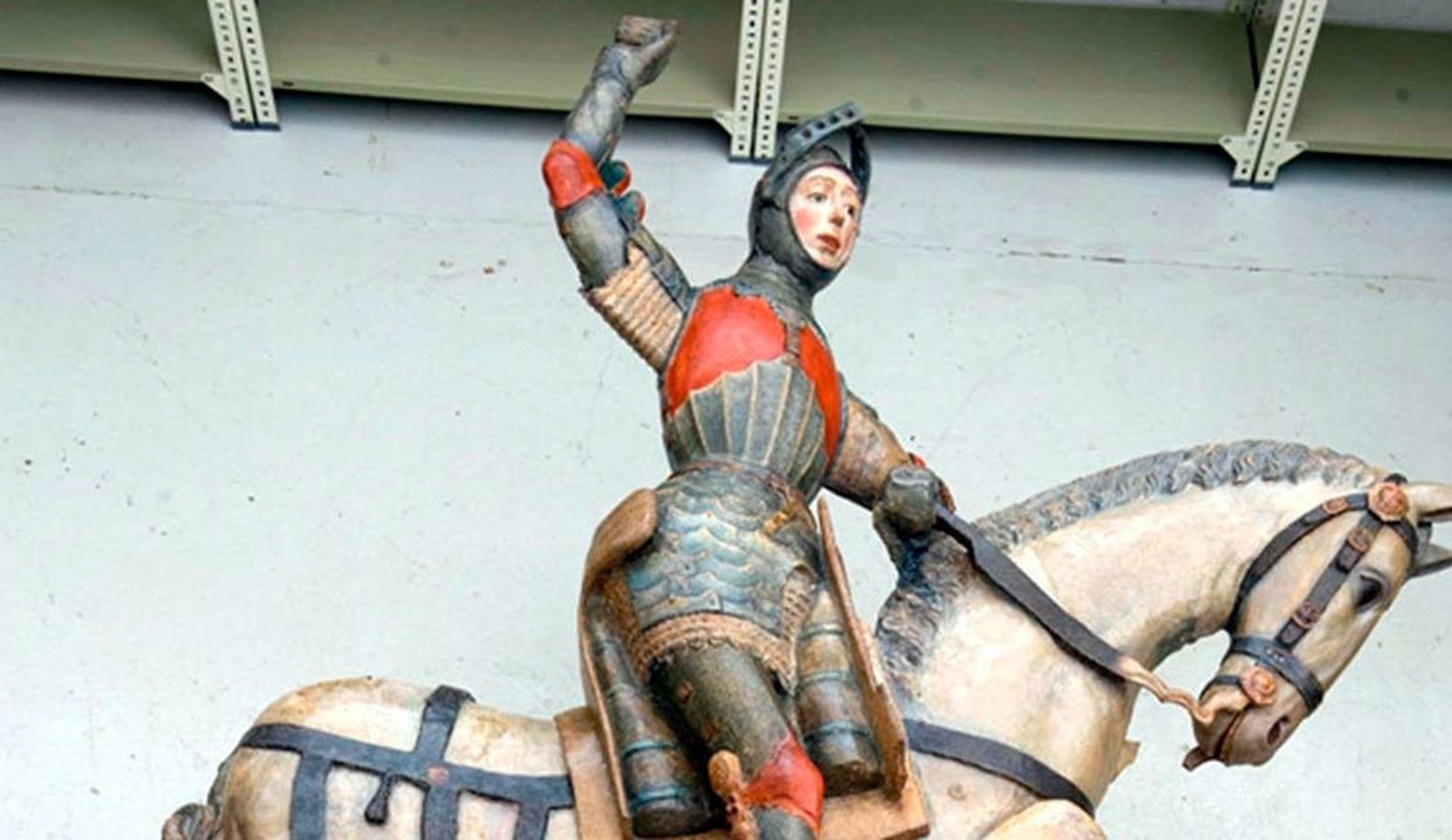 Restauración final de la imagen de San Jorge de la parroquia de San Miguel de Estella