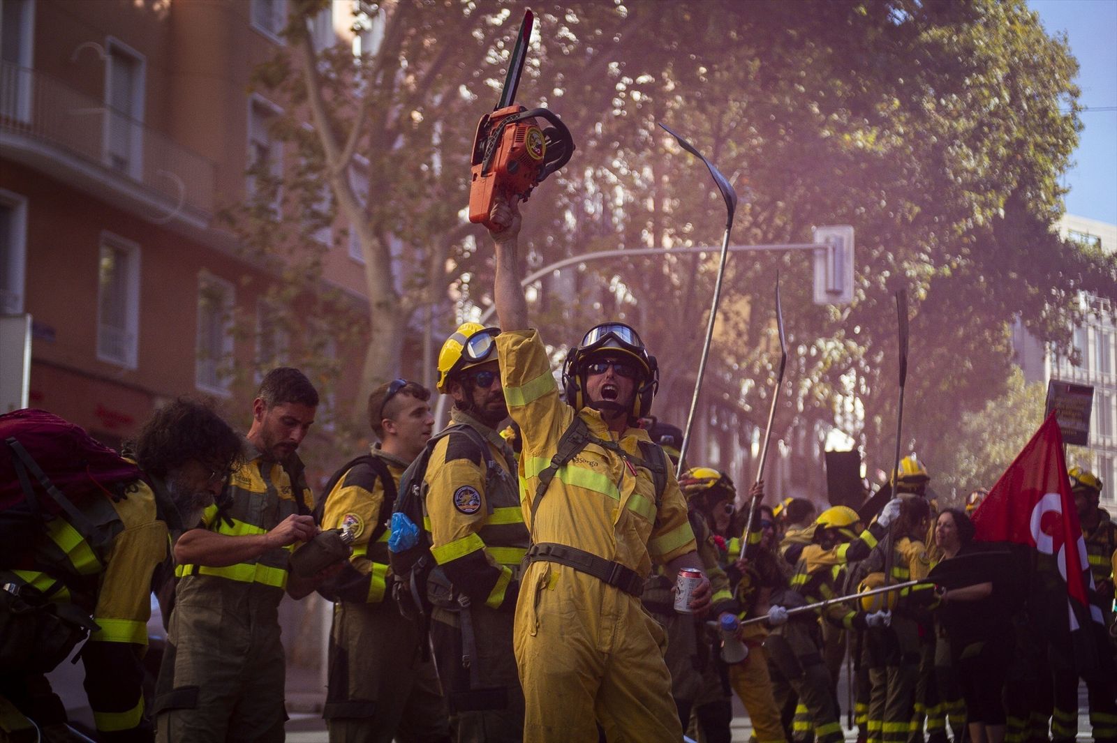 Manifestación en Madrid de bomberos forestales