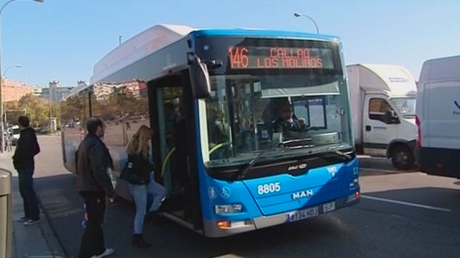 El Ayuntamiento de Madrid pide a los sindicatos que desconvoquen la huelga en la EMT para ir al diálogo