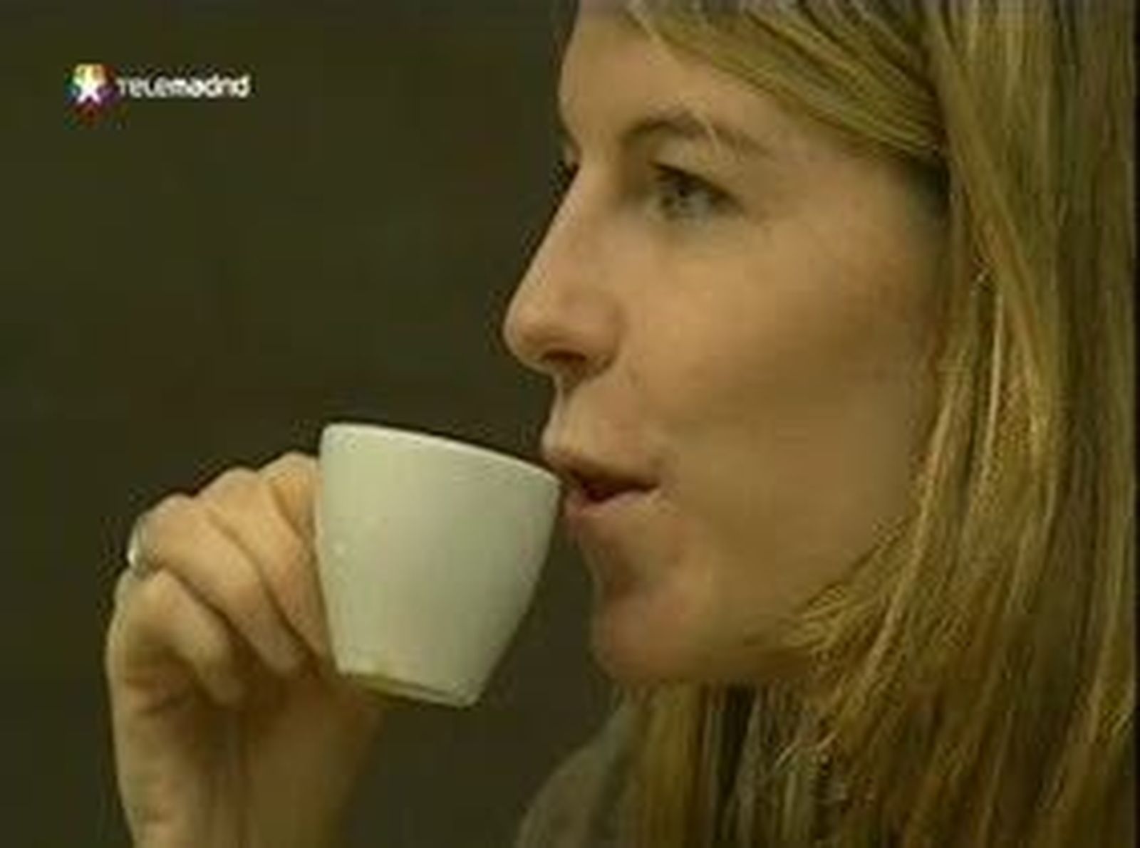 1611-cafe.wmv