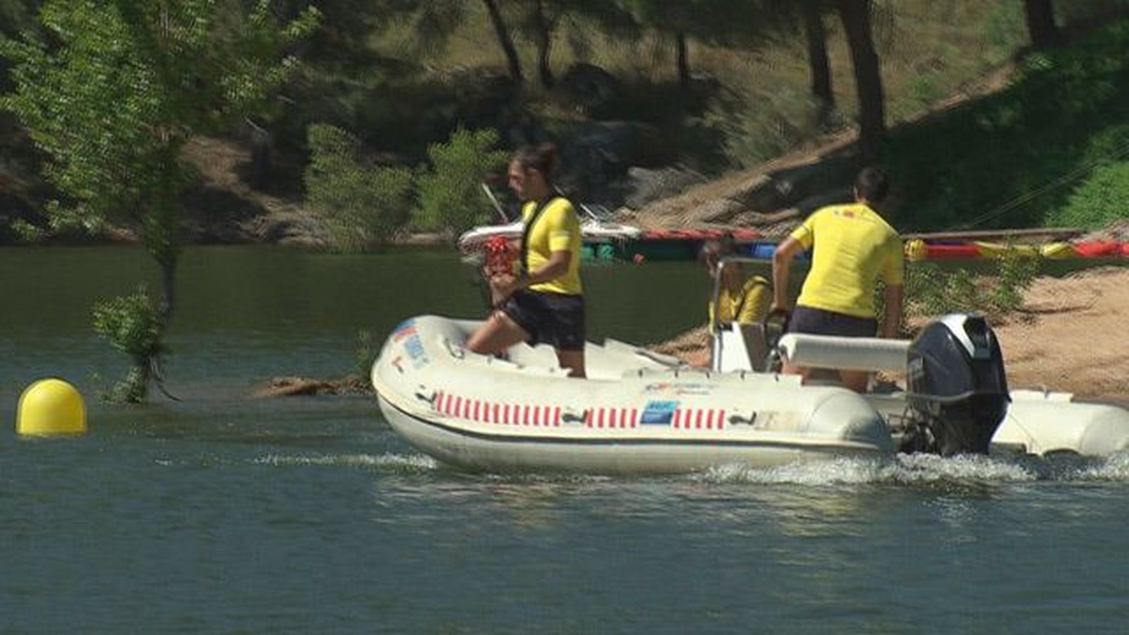 El pantano de San Juan cuenta ya con un dispositivo diario de seguridad y salvamento