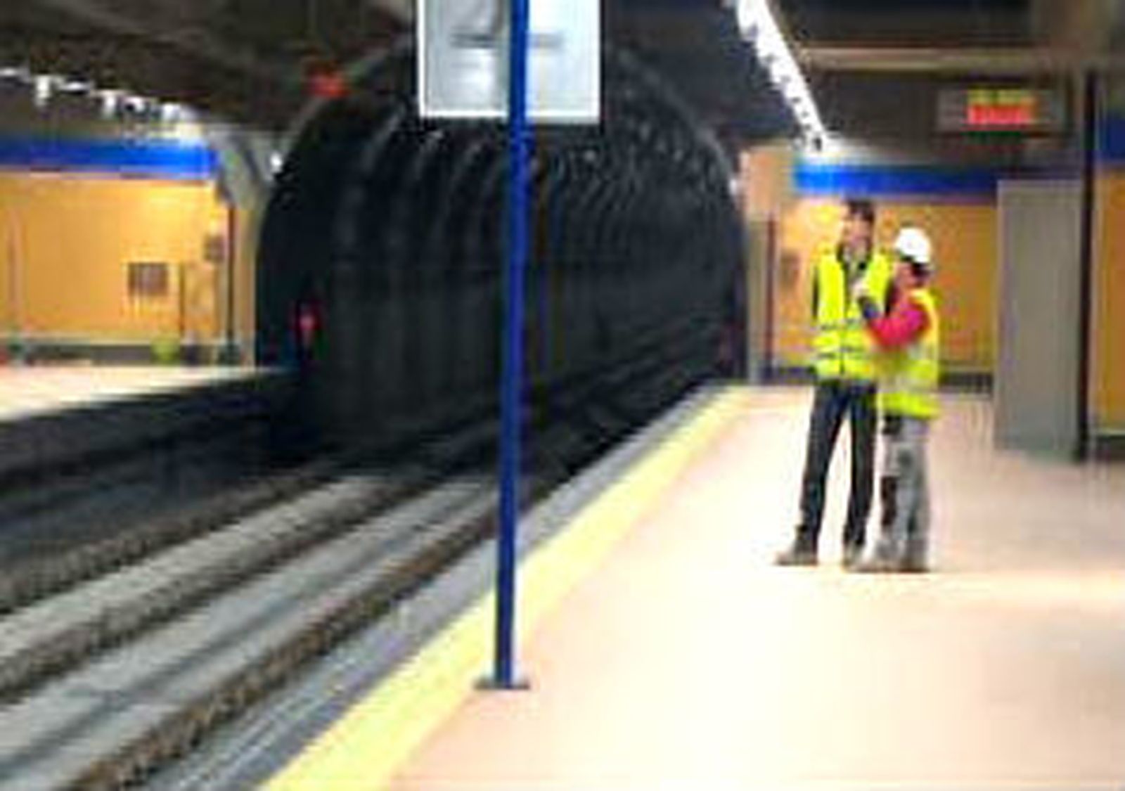 Interrumpida la línea 9 de Metro de Plaza de Castilla y Mirasierra por avería