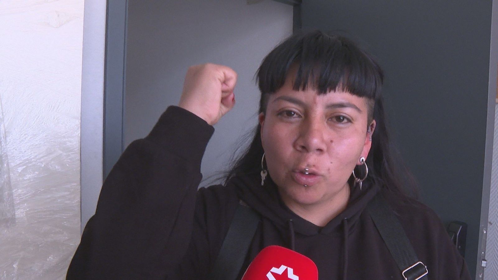 Los okupas desalojados de un edificio en San Blas no se rinden: "Un desahucio, otra okupación"