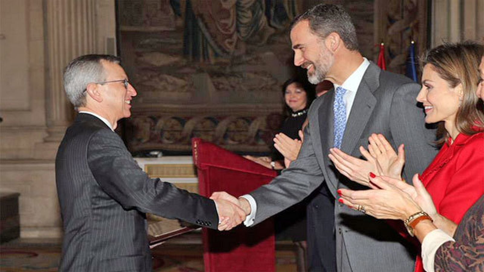 El rey entrega el premio al investigador Joan Massagué