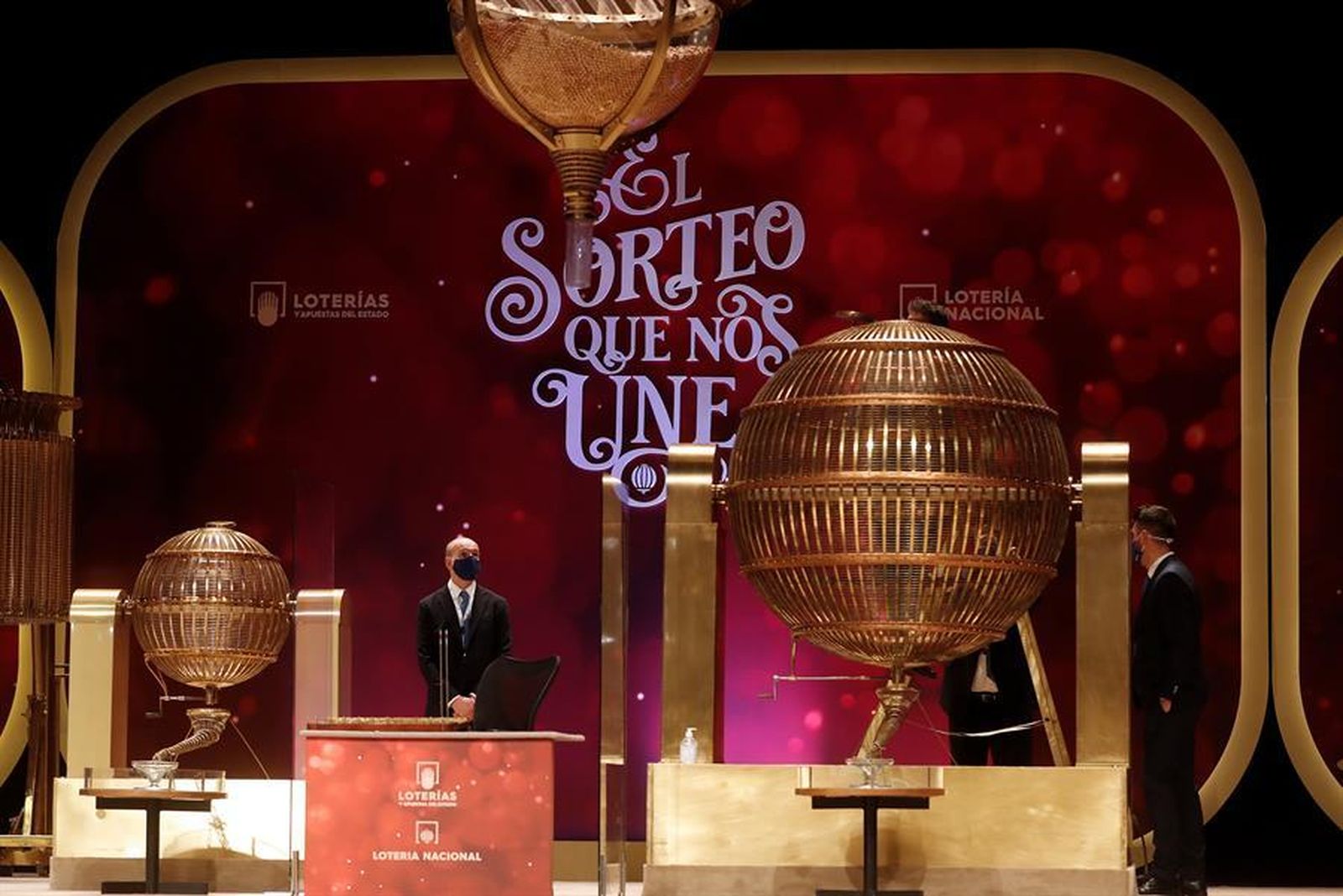 El 6.095, el segundo premio de la Lotería de Navidad vendido en  Alcalá de Henares y en la capital