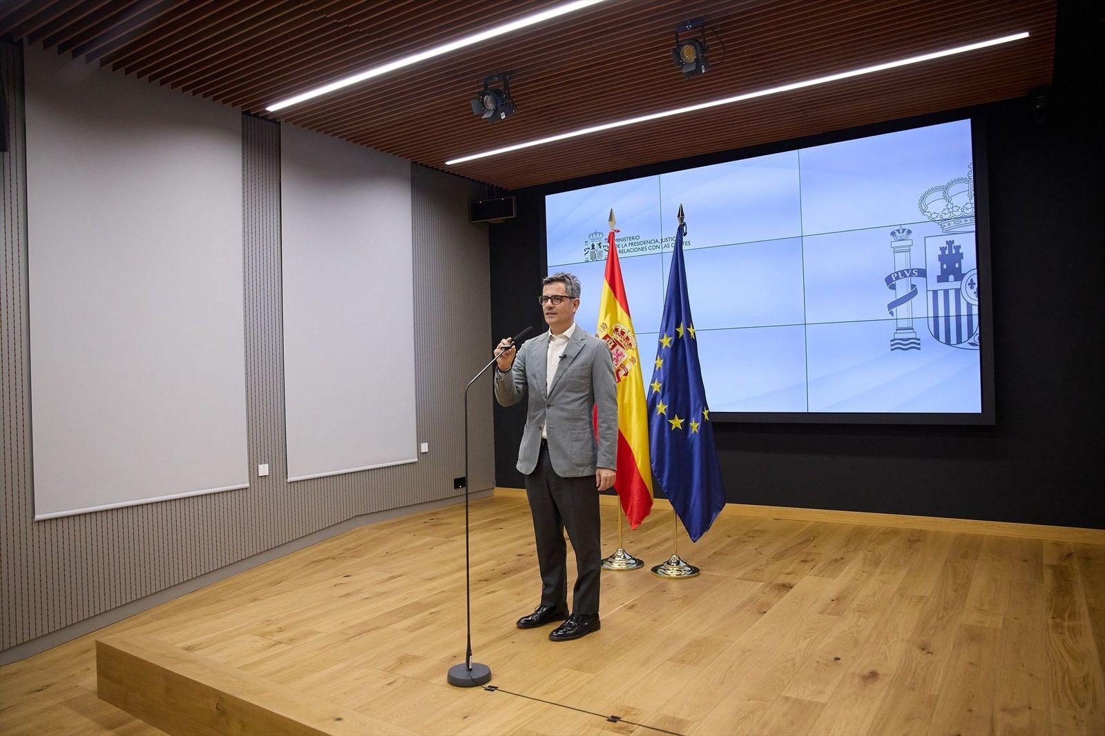 Los presupuestos, la nueva gran prueba en un Gobierno que el PP califica de "zombi"