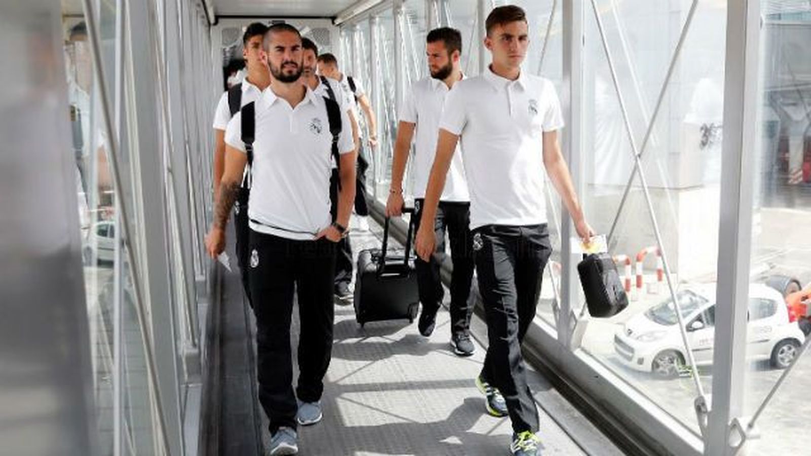 Cristiano y Benzema no viajan a Alemania por lesión