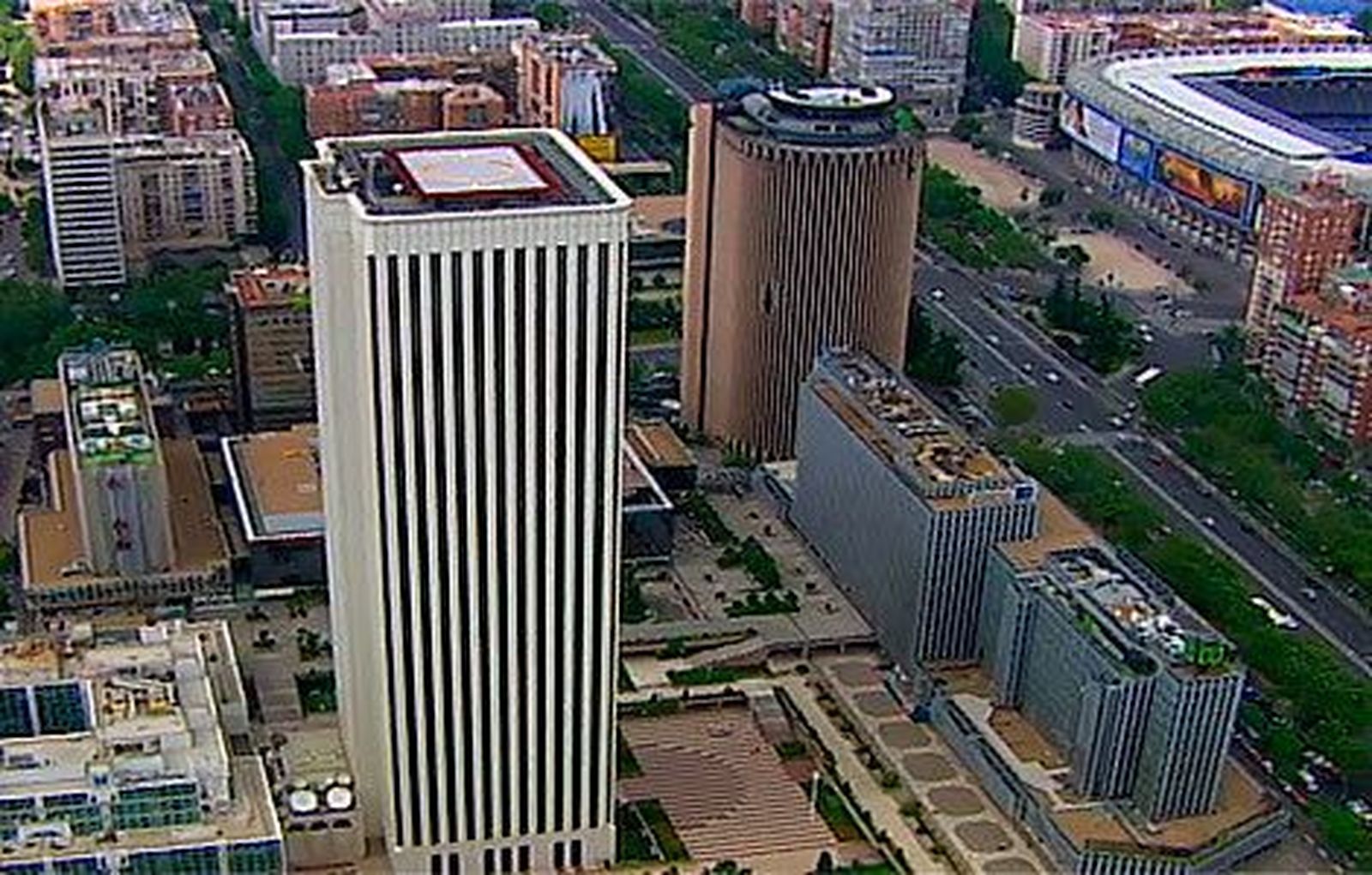 No habrá nuevas discotecas en AZCA y las terrazas cerrarán media hora antes