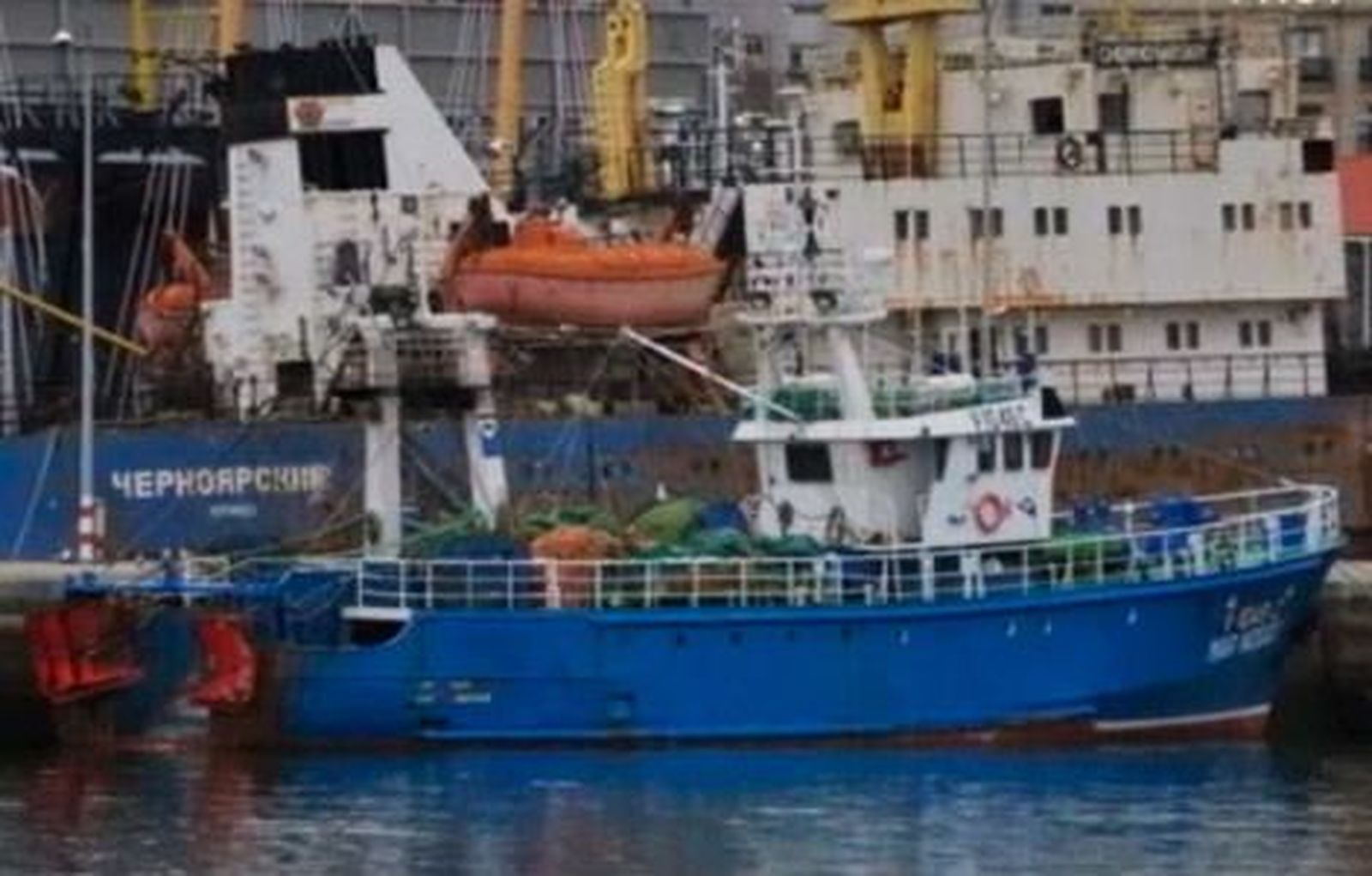 Reciben el alta los cuatro tripulantes del Mar Nosso heridos en el naufragio