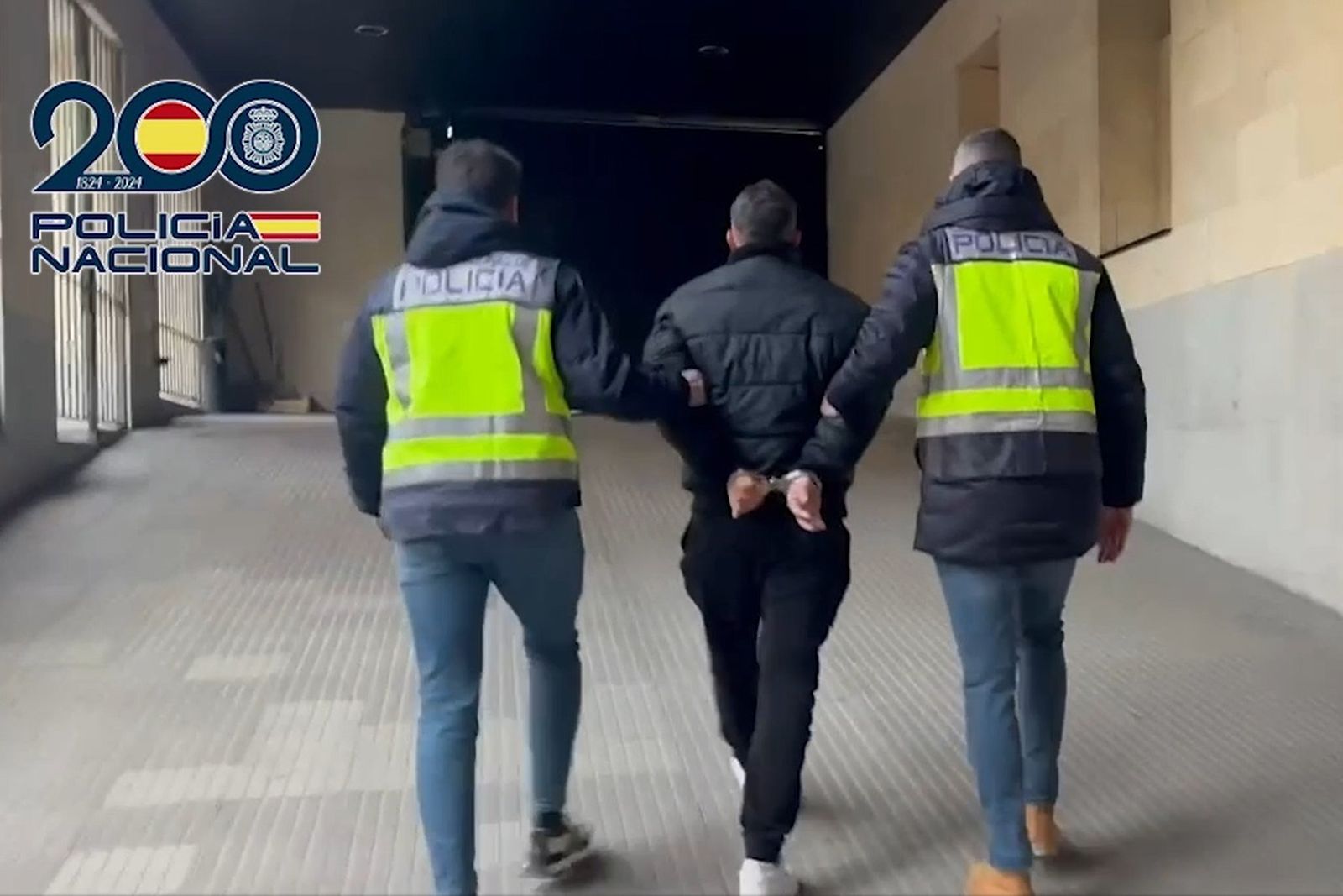 Detenidos 4 supuestos obreros que timaban a personas mayores cobrando reparaciones de tejados que no realizaban
