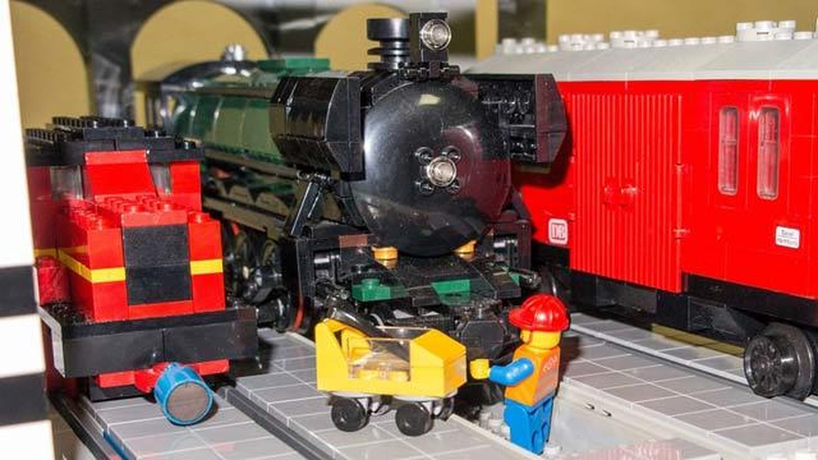 La construcción de modelos se prolongará durante todo el fin de semana