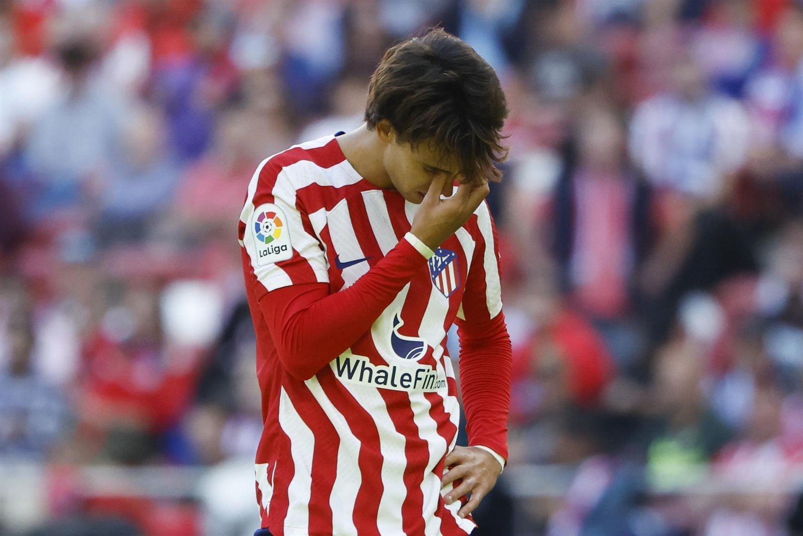 El delantero portugués del Atlético de Madrid João Félix lamenta el empate frente al Español