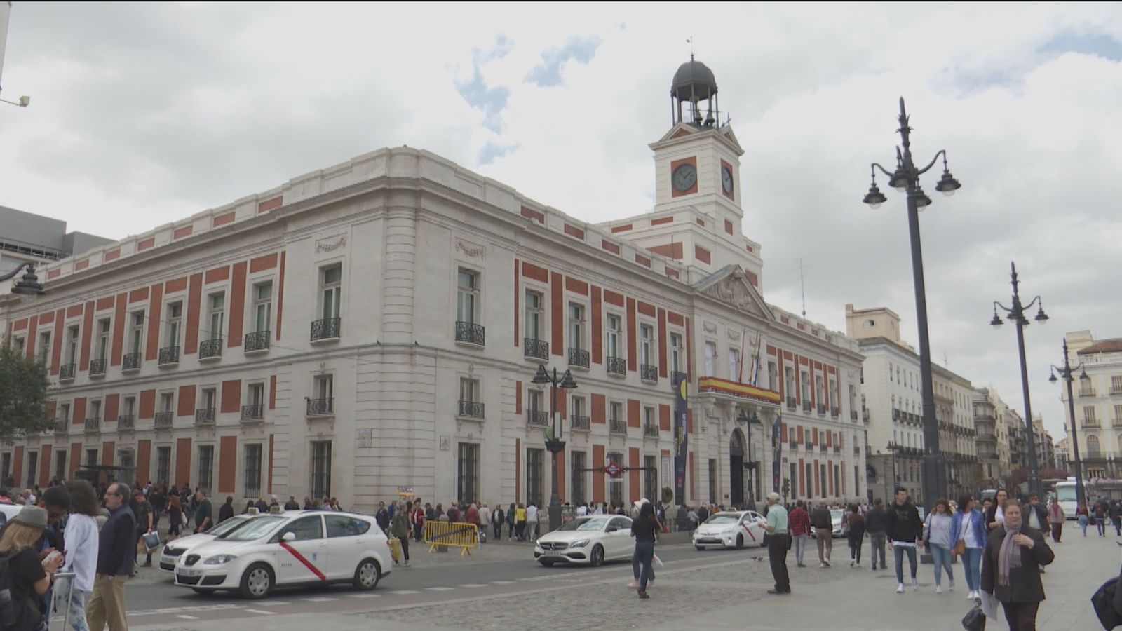 La Comunidad de Madrid estudiará recurrir en el Constitucional el "impuesto de solidaridad" del Gobierno
