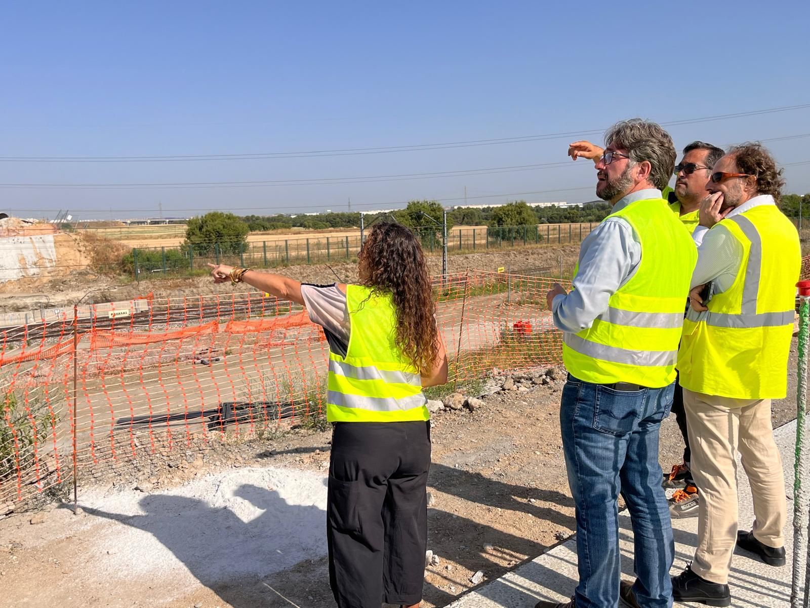 Visita municipal a las obras del puente Isaac Albéniz, en Pinto
