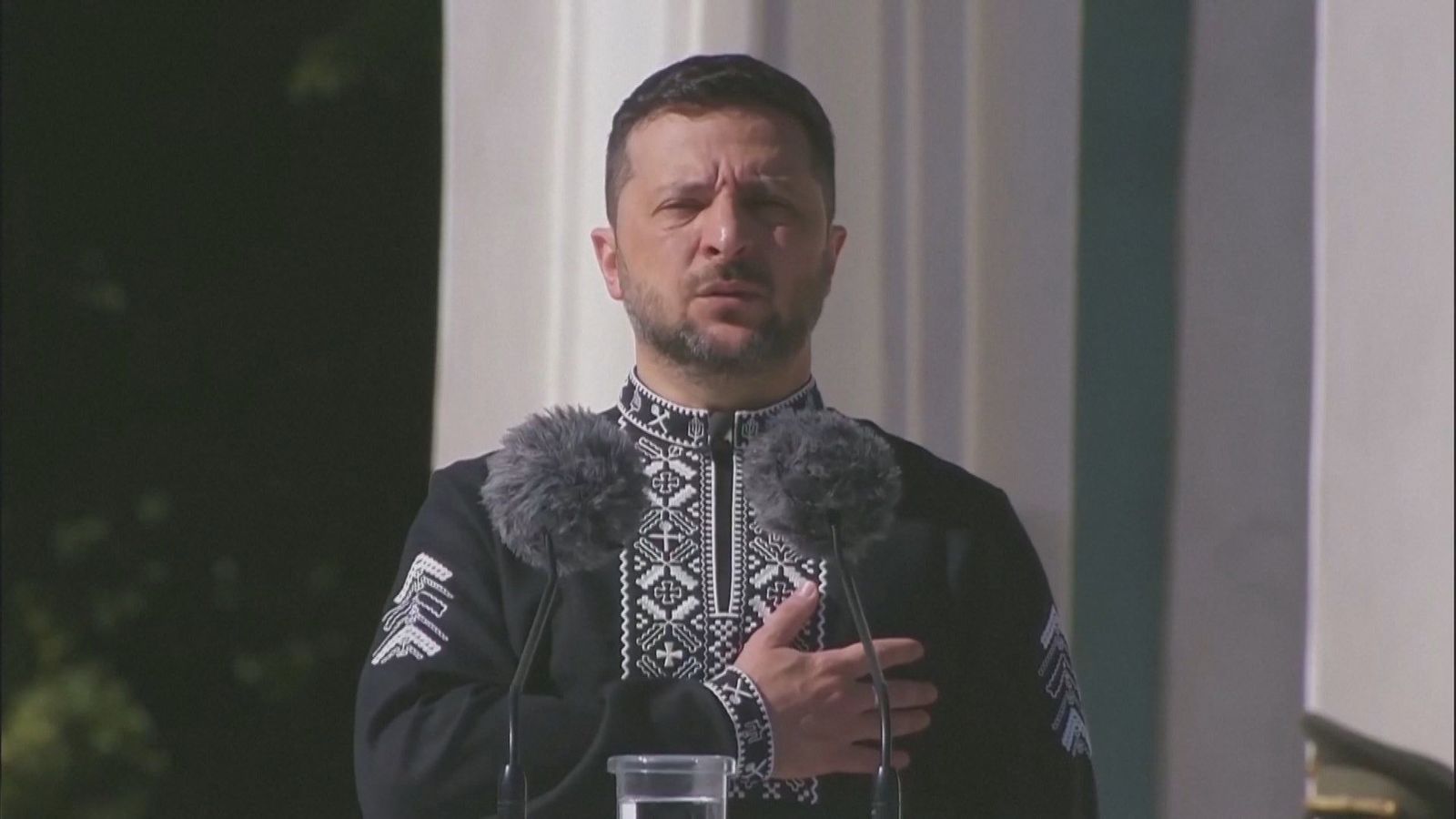 Ucrania celebra su Día de la Independencia mientras sigue negociando la paz con Rusia