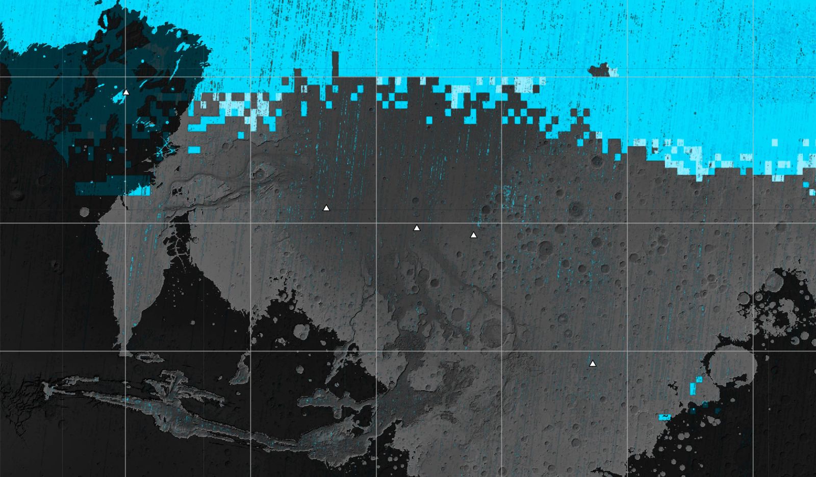 Las zonas azules del mapa de Marte muestran las regiones en las que las misiones de la NASA han detectado hielo de agua subsuperficial