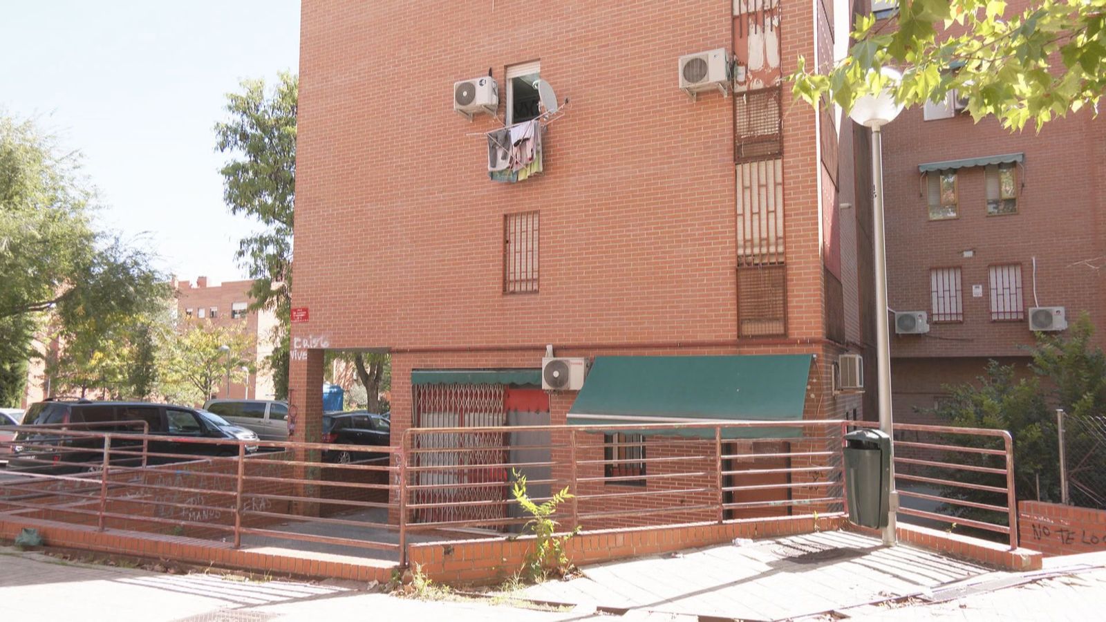 Vandalismo, trapicheo y peleas en Vía Carpetana