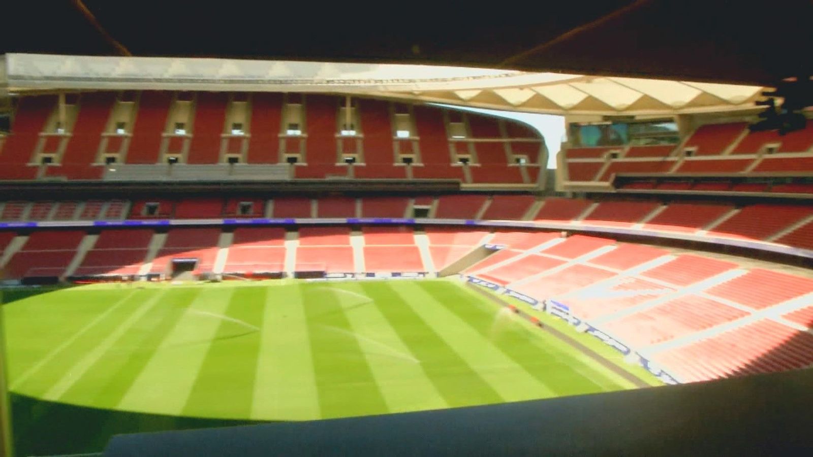 Derbi desde la cama: este aficionado podrá ver el partido y dormir en un palco VIP del Metropolitano