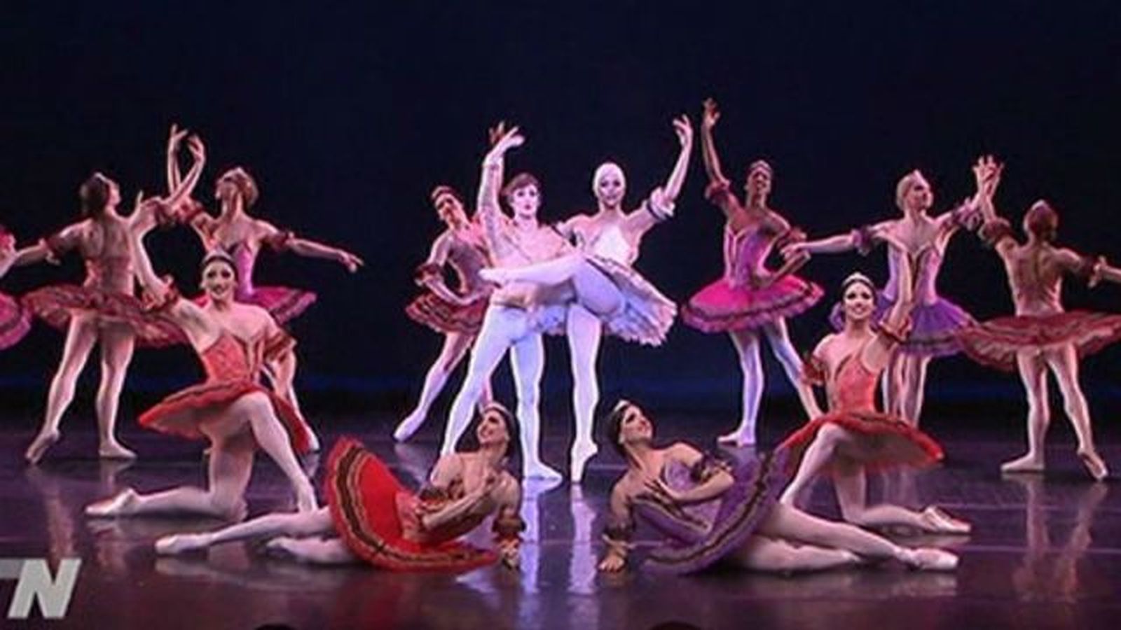 Les Ballets Trockadero vuelve a Madrid con su danza "clásica" y "divertida"