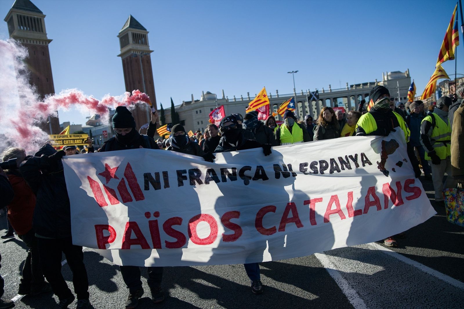 Manifestación en Barcelona contra la cumbre hispano-francesa