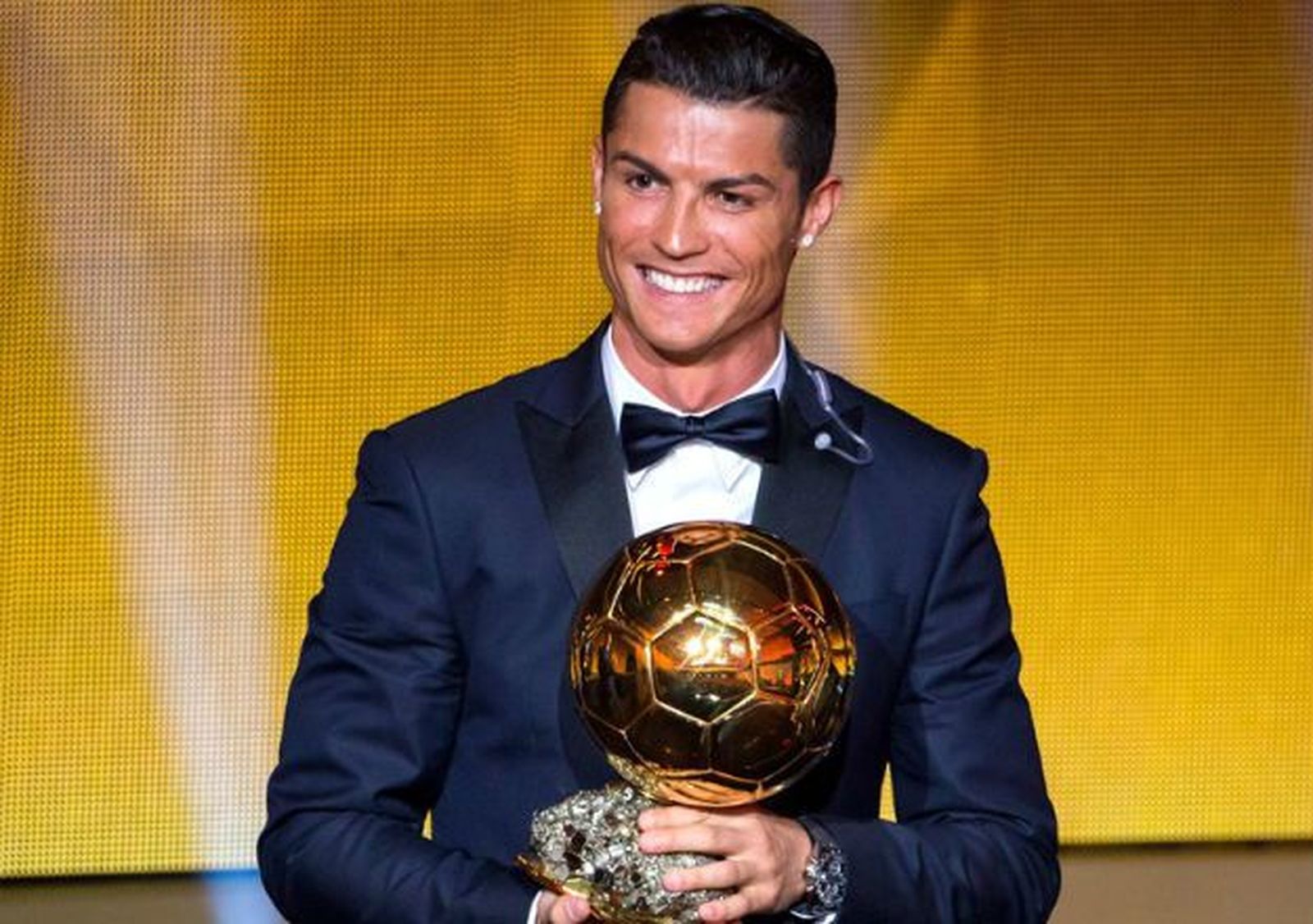 Cristiano Ronaldo, Balón de Oro por tercera vez, segunda consecutiva