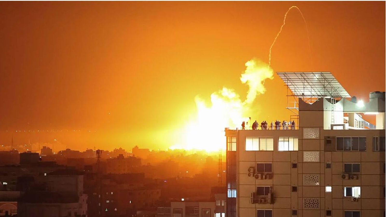 Israel bombardea objetivos de Hizbulá