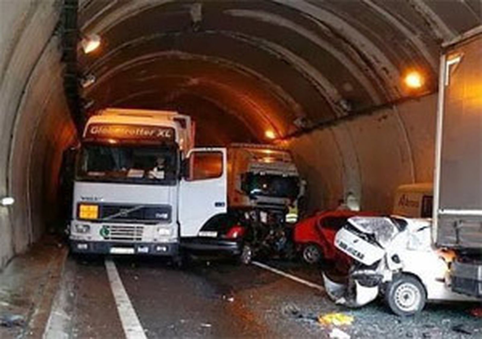 Accidente múltiple túnel de Itziar