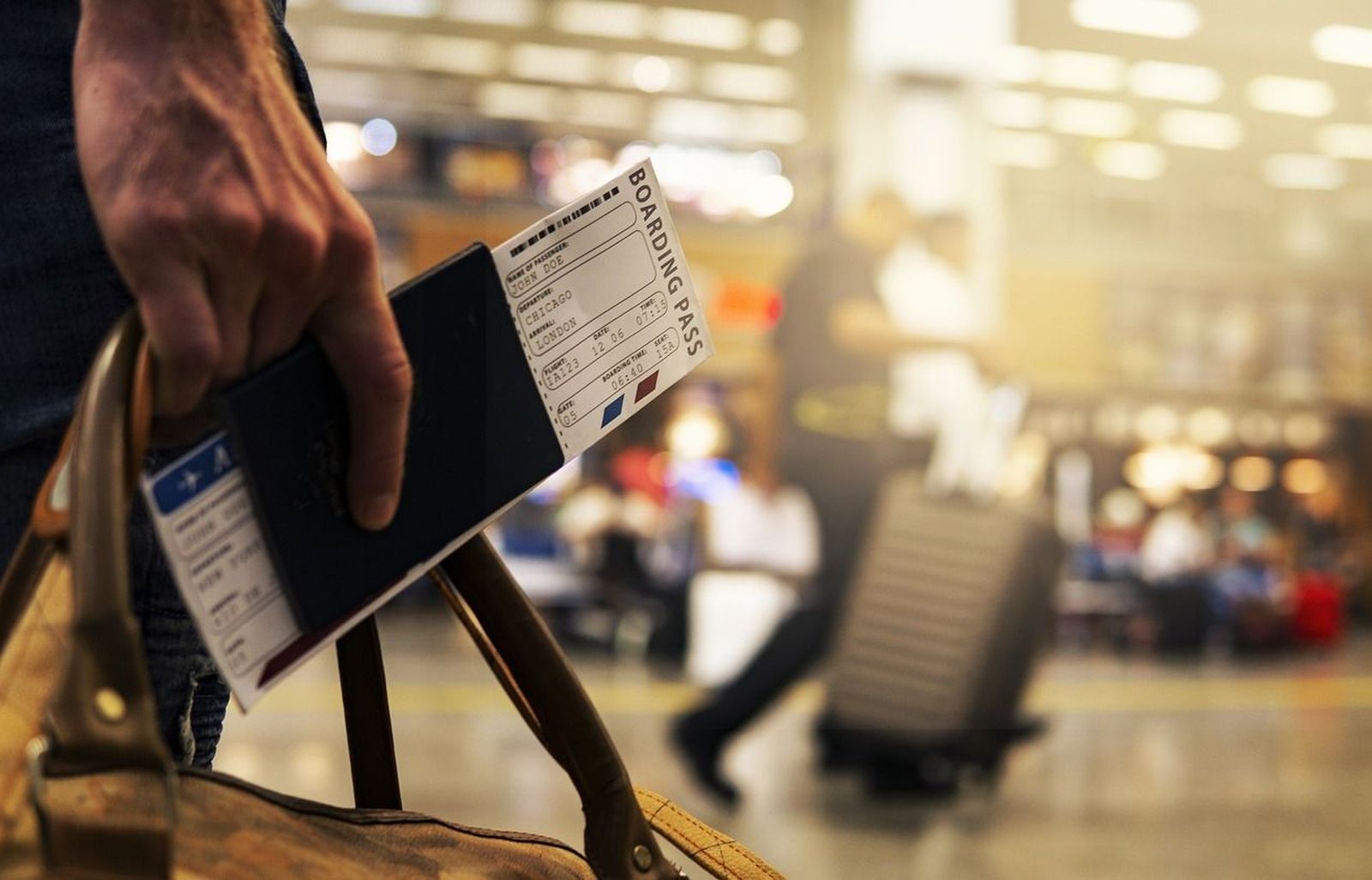 ¿Cómo reclamar si mi vuelo está afectado por la huelga? ¿A qué tengo derecho?