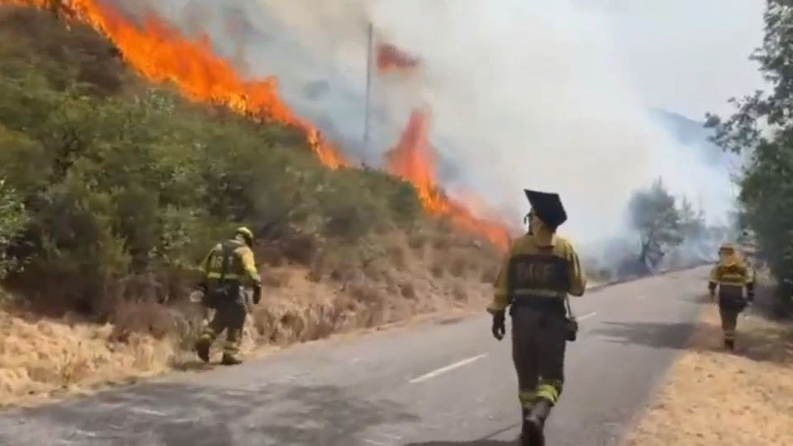 Otro desastre natural en Castilla y León: El fuego entra en los Picos de Europa tras arrasar el Bierzo