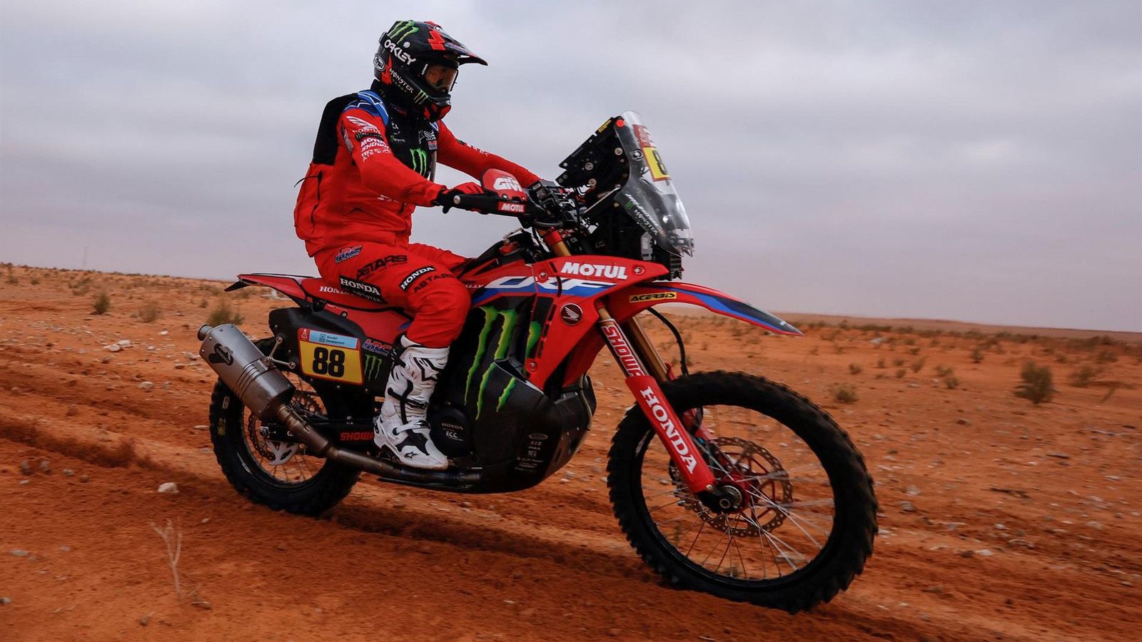 Barreda gana la cuarta etapa y se mete en la lucha por la general de motos