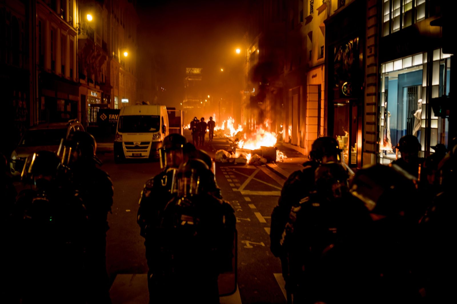 Sexta noche de disturbios en Francia