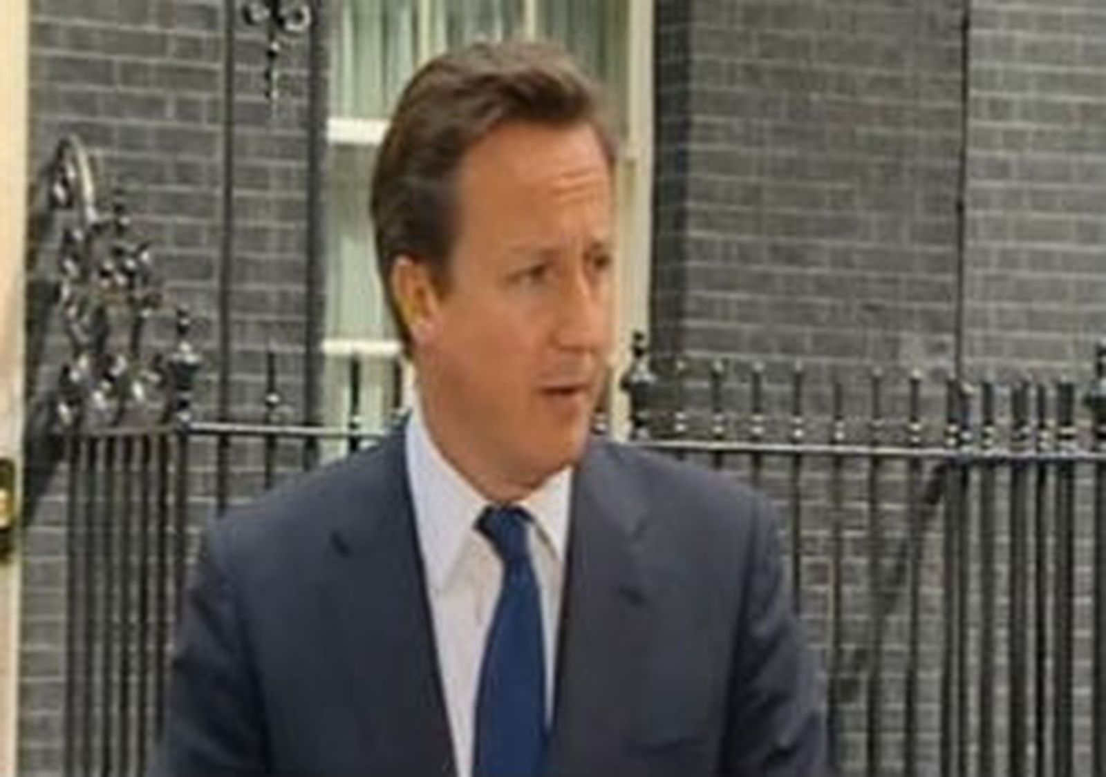 El Gobierno de David Cameron busca reinventarse tras la debacle electoral