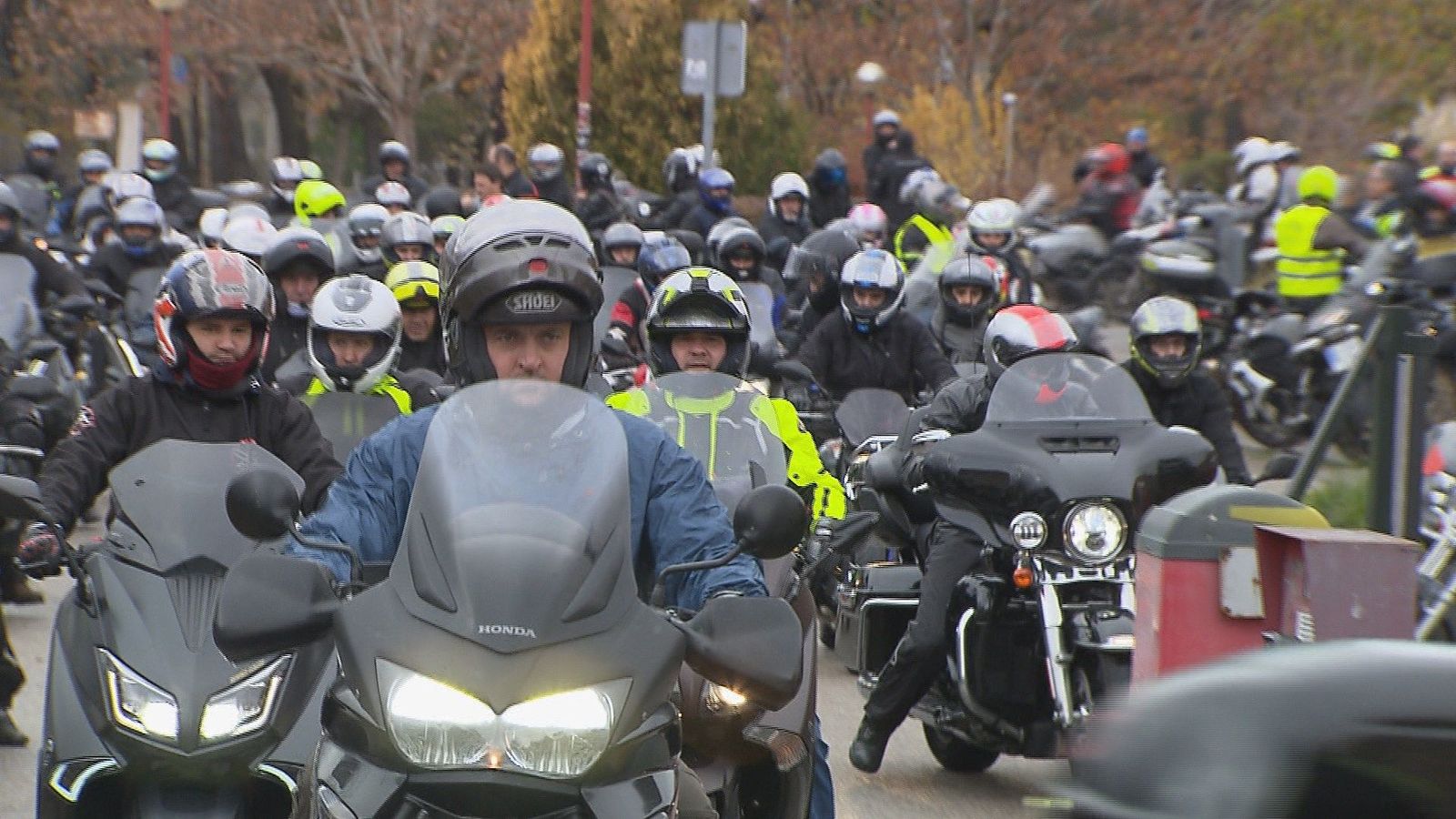 Motoristas se manifiestan para pedir el libre acceso a Madrid Central