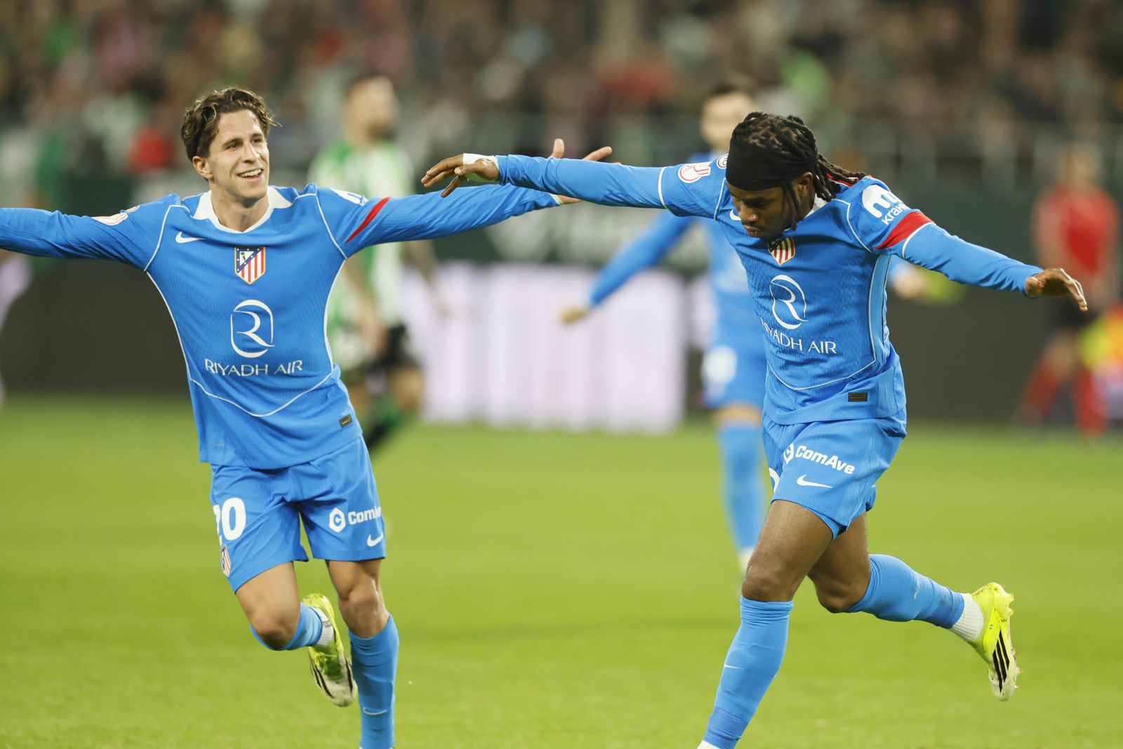 Giuliano Simeone y Lokman