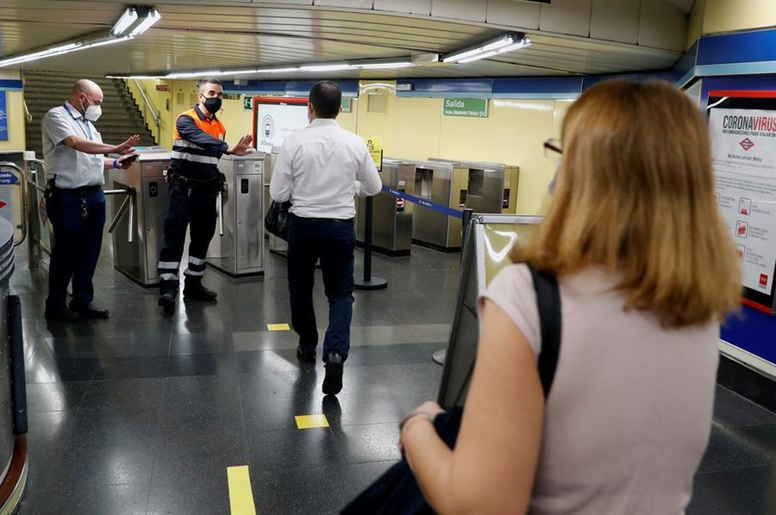 Control de acceso a una estación de Metro de Madrid