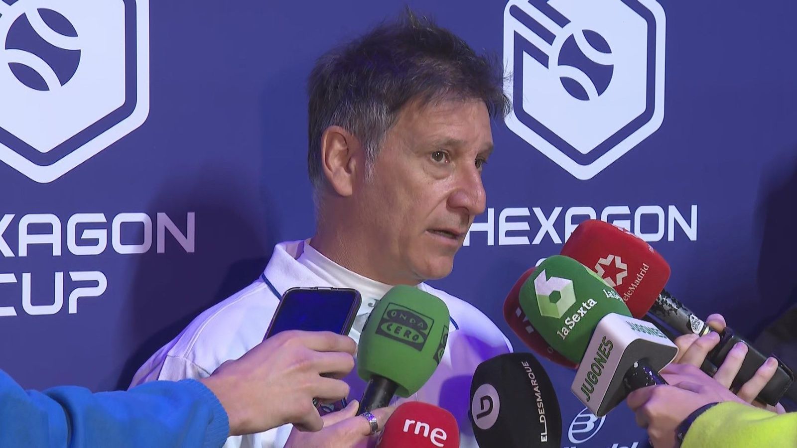 Las leyendas del Madrid y Atlético apuestan por 'el suyo' para ganar el derbi