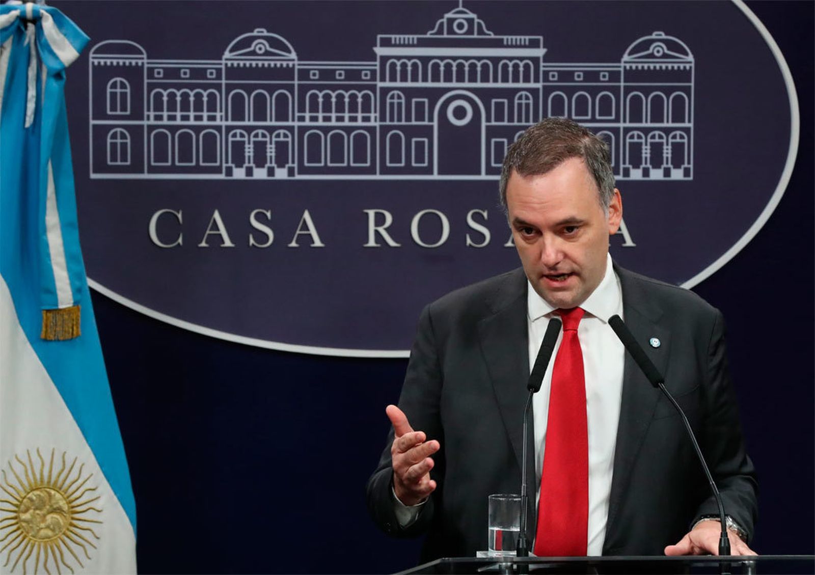 Los Gobiernos de Sánchez y Milei se exigen mutuamente rectificaciones públicas