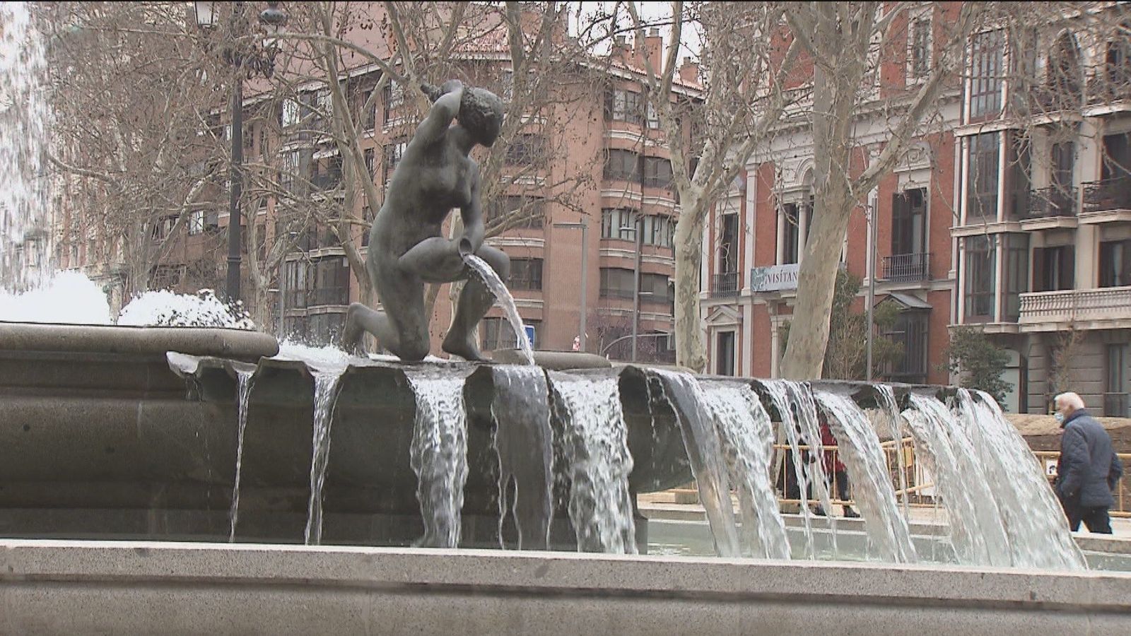Vuelve a manar el agua en la fuente de la Concha