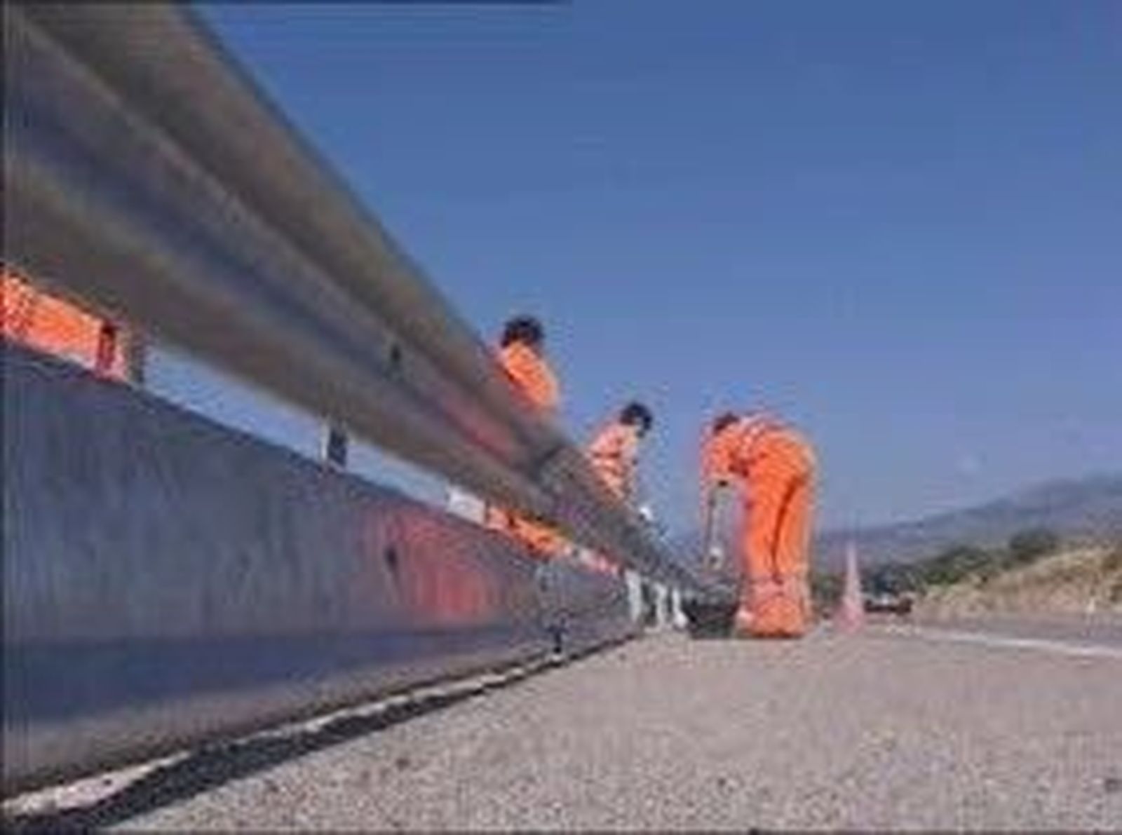 Motoristas protegidos en las carreteras madrileñas