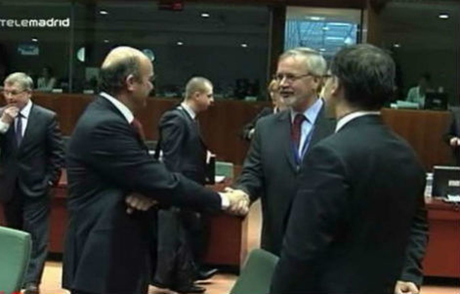 El Eurogrupo aprueba este lunes las ayudas a la banca  nacionalizada