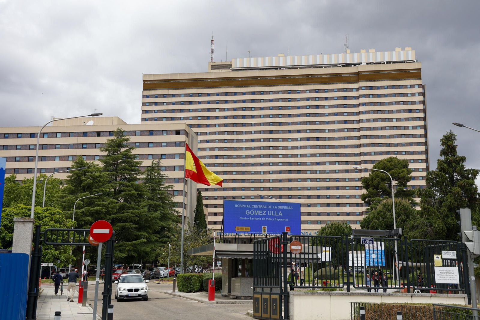 El español que ha dado positivo en hantavirus presenta "febrícula y síntomas respiratorios"