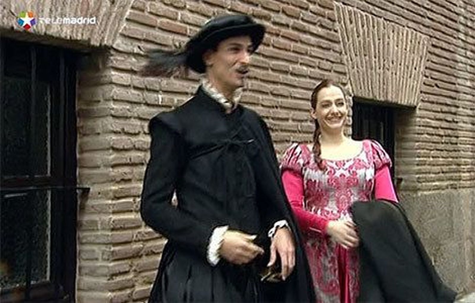González y Pérez Reverte presentan una ruta teatralizada del Barrio de las Letras