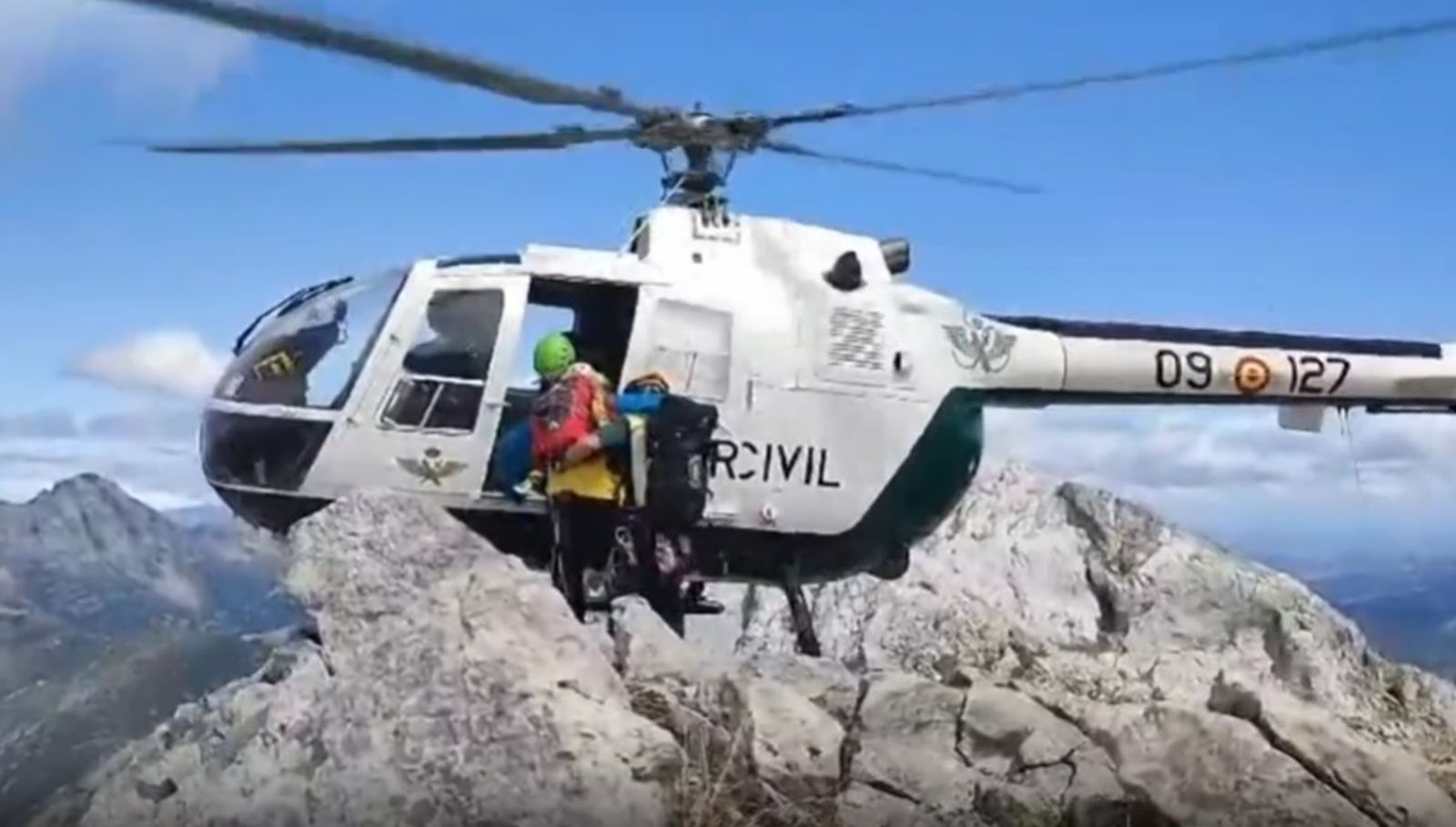 Herida grave La Cabrera tras caer desde dos metros