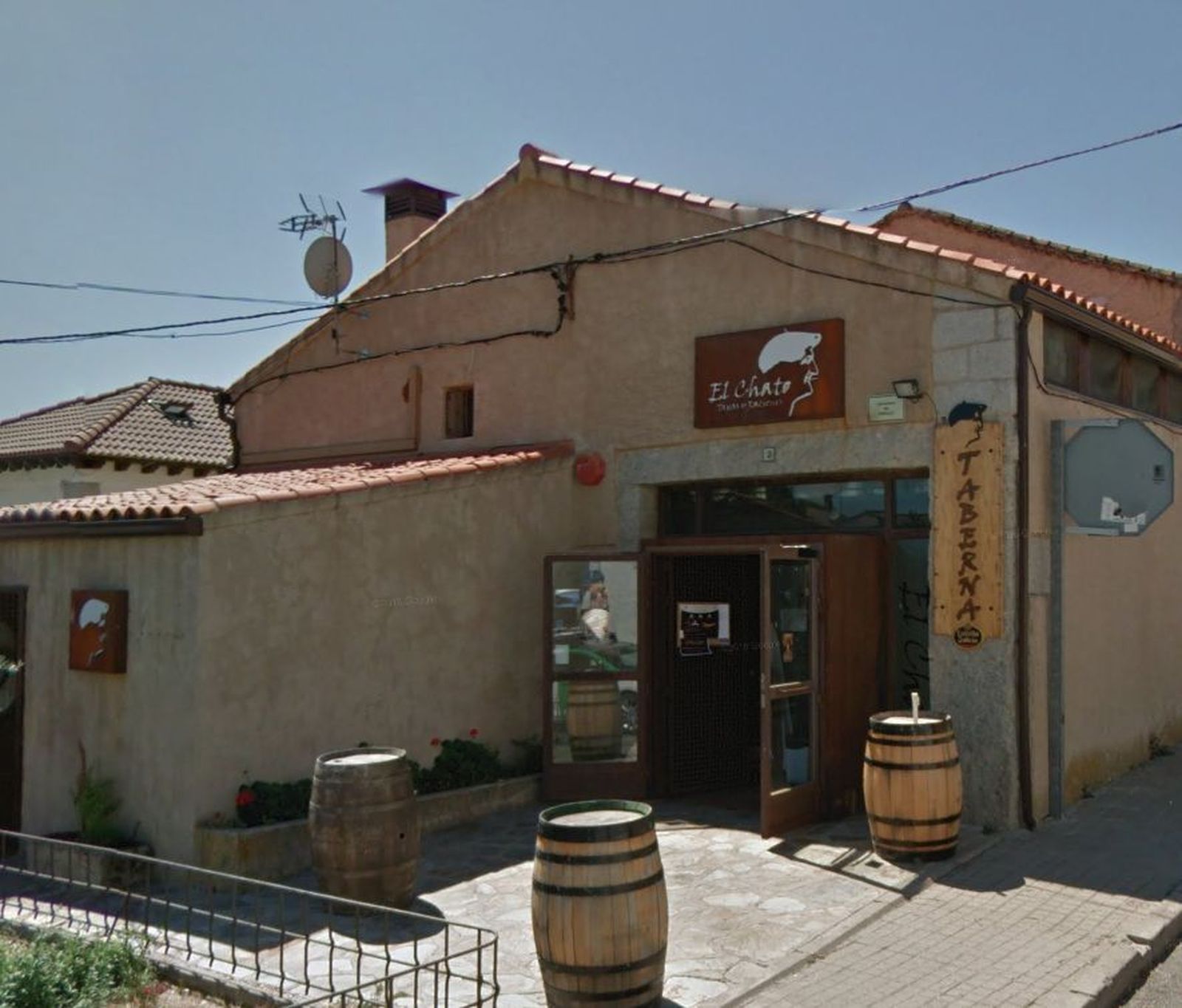Taberna en Navarredonda-San Mamés, en la Sierra Norte de Madrid